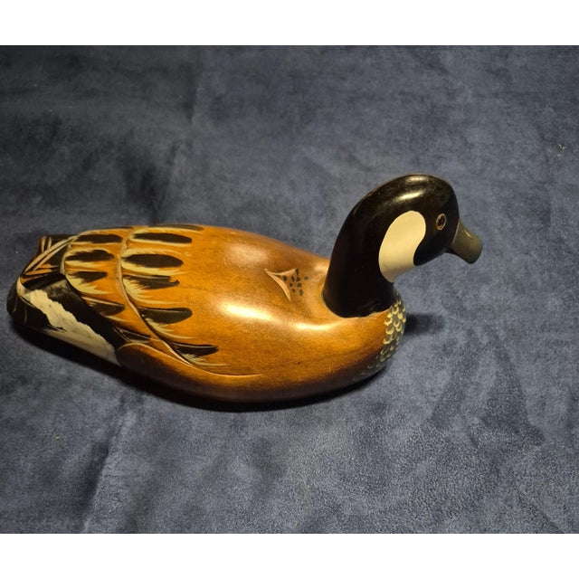 Vintage Hand-Carved and Hand-Painted Canadian Goose Decoy For Sale - Image 4 of 7