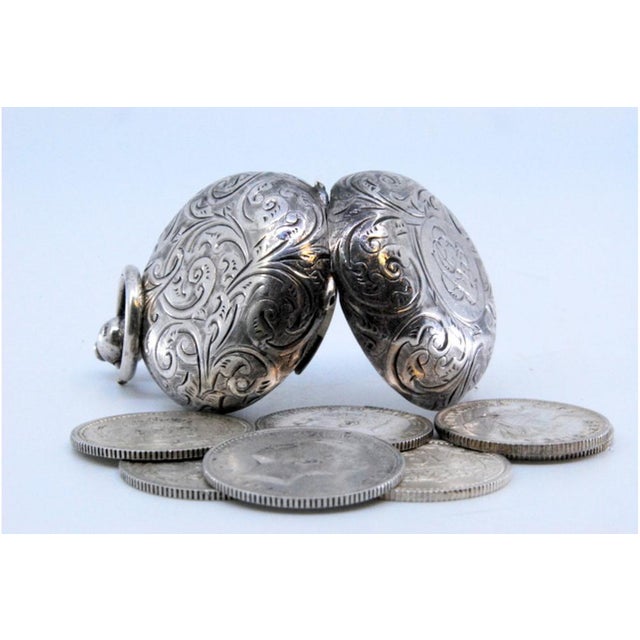 Silver Libra Holder with Reliefs, in Good conditions. Designed 1890 to 1919