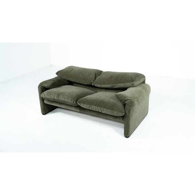 Mid-Century Modern Maralunga Sofa by Vico Magistretti for Cassina, 1970 For Sale - Image 10 of 11