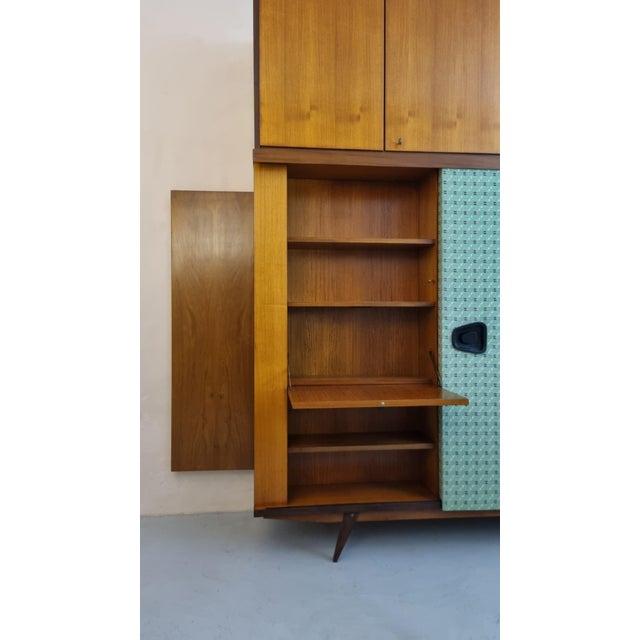 Large Wardrobe Unit attributed to Gio Ponti, 1950s For Sale - Image 6 of 18