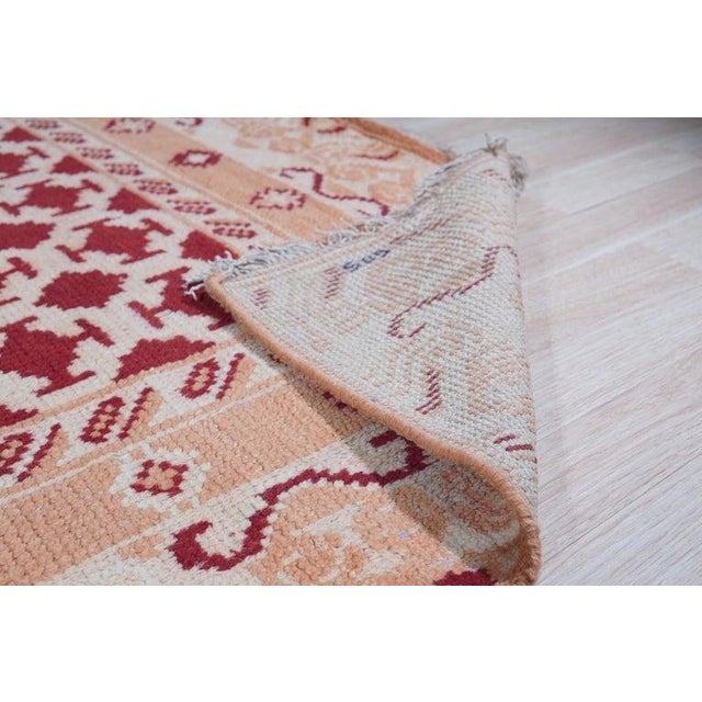 2020s 10x14 Coral Hand-Knotted Wool Linked Rosettes Geometric Modern Carpet Rug For Sale - Image 5 of 8