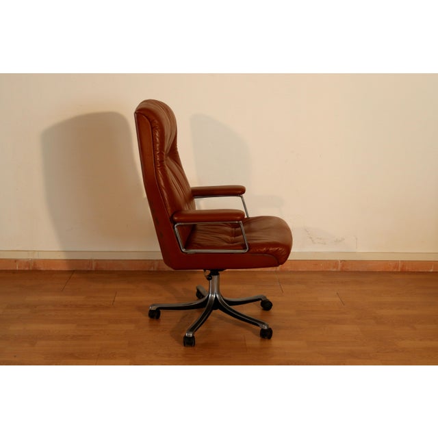 Vintage P126 Executive Office Chair by Osvaldo Borsani for Tecno, 1966 For Sale - Image 6 of 14