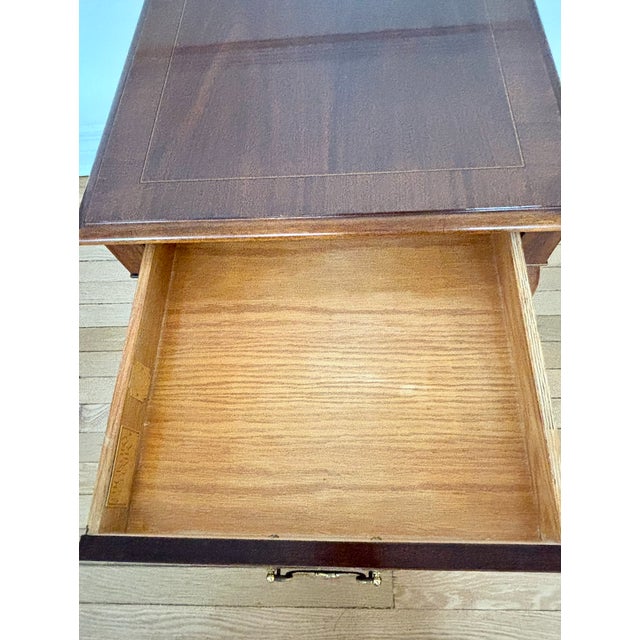 Brown Vintage 1992 Hickory Chair Mahogany Queen Anne Side Table For Sale - Image 8 of 11