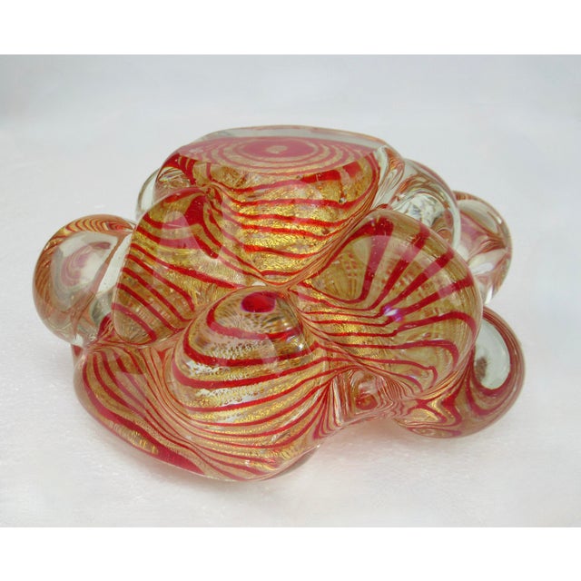 C.1960's Barovier' & Toso Monumental & Thick Organic "Zebrati" Red & Clear With Gold Leaf Inclusions Decorative Bowl, Catchall For Sale - Image 15 of 18