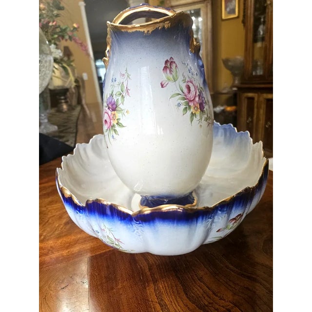 Late 19th Century Late 19th Century Staffordshire Floral Seashell Chamber Wash Basin & Pitcher, Gold Trim For Sale - Image 5 of 10