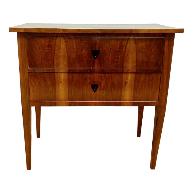 Small Biedermeier Chest of Drawers in Walnut Veneer, 1820 For Sale