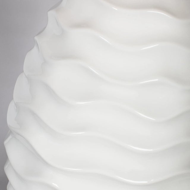 Bradburn Home Escondido Wave Ceramic Table Lamp For Sale - Image 4 of 5