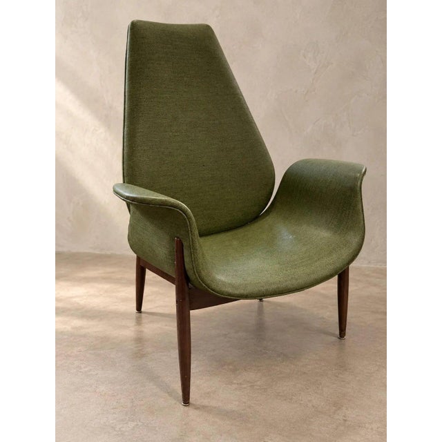 Vintage Adrian Pearsall for Craft Associates Sculptural Green Vinyl Lounge Chair | Mid-Century Modern A striking vintage...