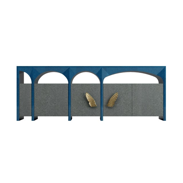 Inspired by the memorable work of Oscar Niemeyer, this sideboard pays tribute to the architectural richness and curved...