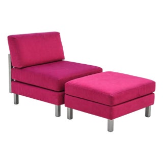 Modern Slipper Lounge Chair With Ottoman in Magenta Velvet Upholstery – Late 20th Century For Sale
