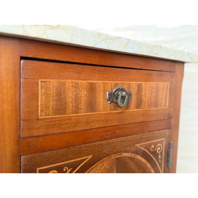 1900s, Art Nouveau Pair of Mahogany Nightstands with Crest Marble Top For Sale - Image 11 of 18