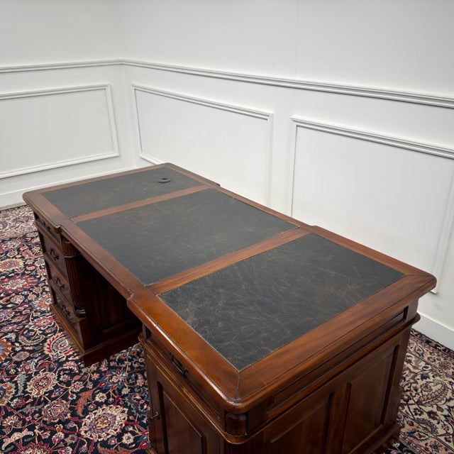 Classic English Desk in Black Leather For Sale - Image 17 of 18
