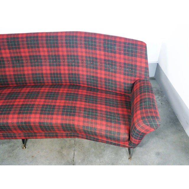 Sofa in the style of Gigi Radice for Minotti, 1960s For Sale - Image 12 of 13