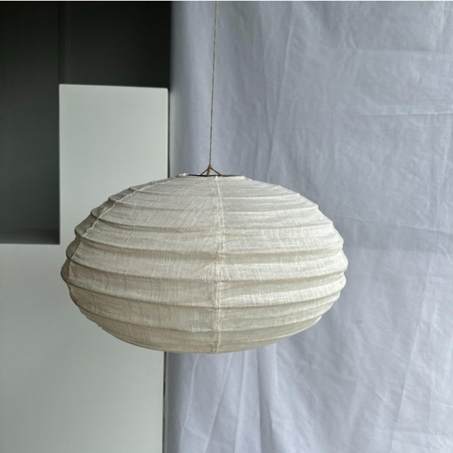 White Oval Flattened Pendant Light in Rattan and Natural Linen, 1980s For Sale - Image 8 of 8
