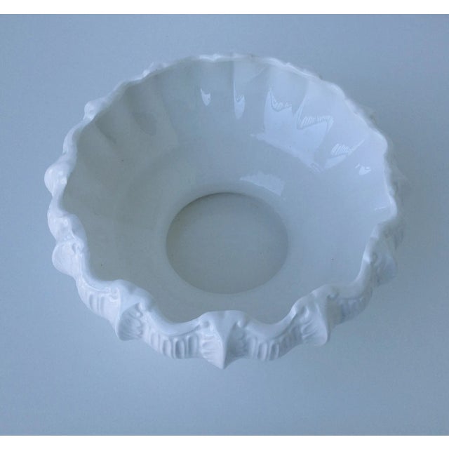 Vintage Italian Porcelain Acanthus Leaf Center Bowl For Sale In West Palm - Image 6 of 9