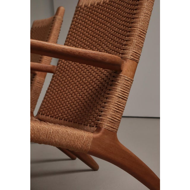Early Edition CH25 Lounge Chairs in Oak and Papercord by Hans J. Wegner, 1960s, Set of 2 For Sale - Image 9 of 18