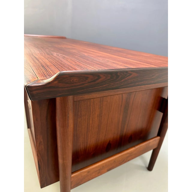 Arne Vodder Rosewood Executive Desk 207 for Sibast, Denmark, 1960s For Sale - Image 11 of 17