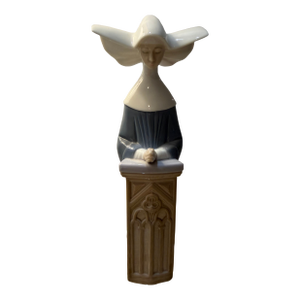 Meditation Nun Llardo Firgurine