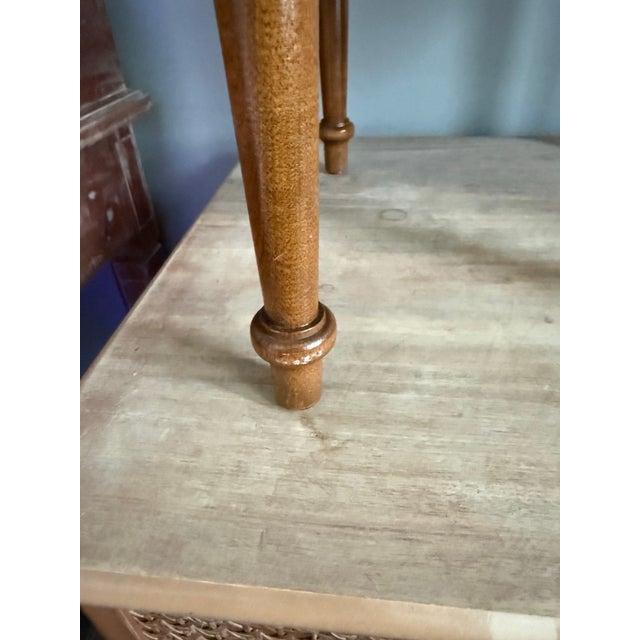 Mid 20th Century Ethan Allen by Baumritter Heirloom Collection Night Stand / Side Table For Sale In Miami - Image 6 of 11