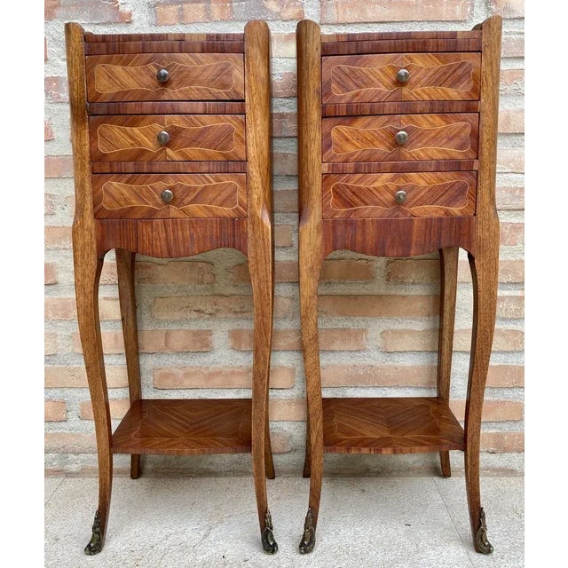 French Louis XV Style Nightstands in Walnut and Marquetry, Set of 2 For Sale - Image 18 of 18