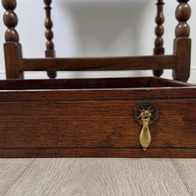 18th Century English Georgian Bobbin-Turned Oak Side Table For Sale - Image 11 of 12