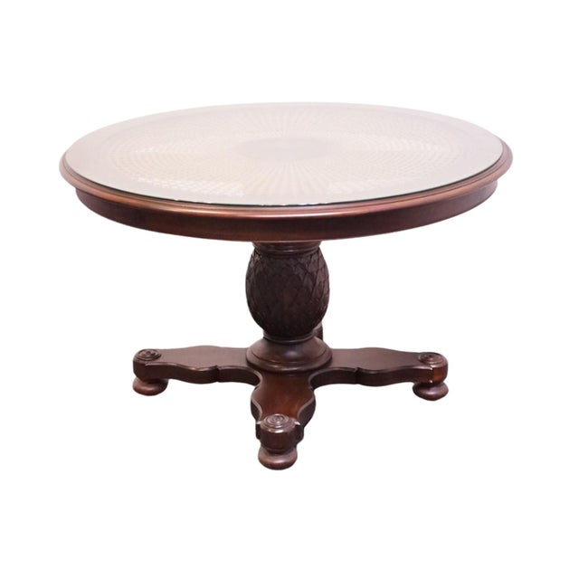 Ethan Allen Ethan Allen British Classics Collection Early American Traditional 48" Round Pedestal Caned Top Dining Table W. Pineapple Base 29-6303 For Sale - Image 4 of 9