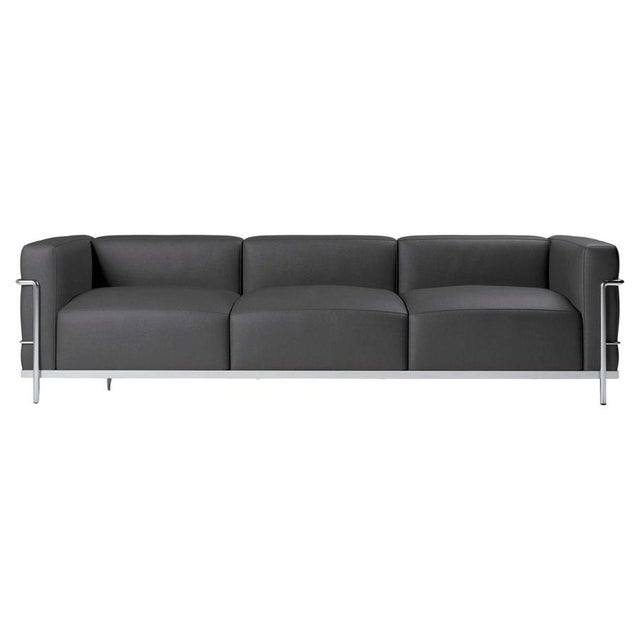 Black 3 Gran Confort Sofa by Le Corbusier for Cassina For Sale - Image 8 of 8