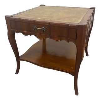 Vintage Townsend Mfg. Co. Tooled Leather Top Mahogany End Table For Sale