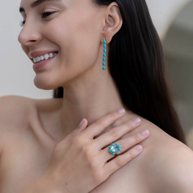 Sky Blue Kai Blue Topaz Turquoise Aquamarine Cocktail Ring in 14k Gold Ring, size 4 For Sale - Image 8 of 12