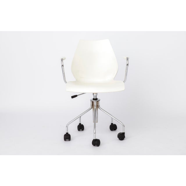 Vintage Maui Swivel Chair by Vico Magistretti for Kartell, 2000s For Sale - Image 13 of 13