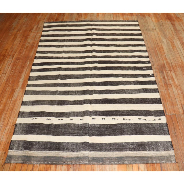 Turkish Striped Vintage Turkish Kilim - 5'9" x 9'4" For Sale - Image 3 of 6