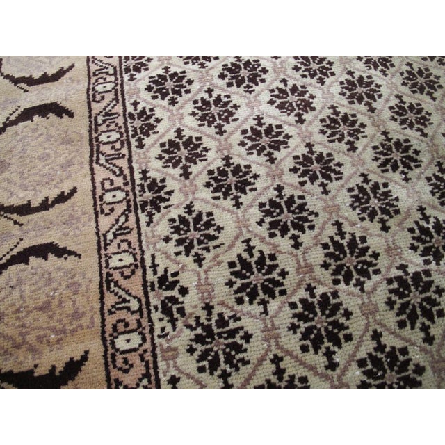 Galerie Shabab Collection Mid-20th Century Turkish Anatolian Rug For Sale In New York - Image 6 of 10