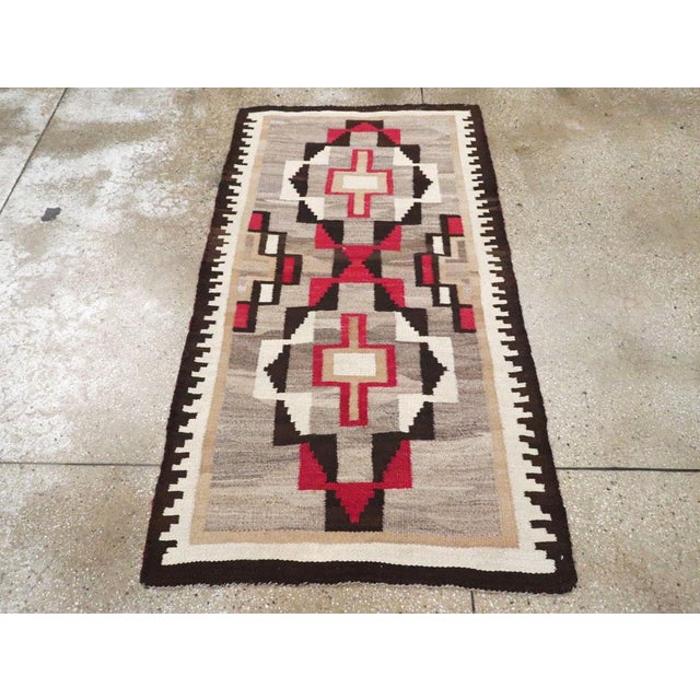 Galerie Shabab Collection Tribal Mid-20th Century Handmade American Flatweave Navajo Throw Rug For Sale - Image 4 of 10