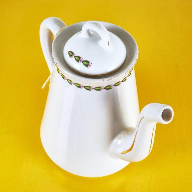 Teapot in White Porcelain from Ginori For Sale - Image 6 of 9