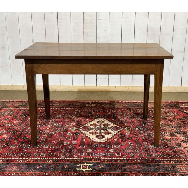 19th Century Walnut Desk, in Good conditions. Designed before 1890