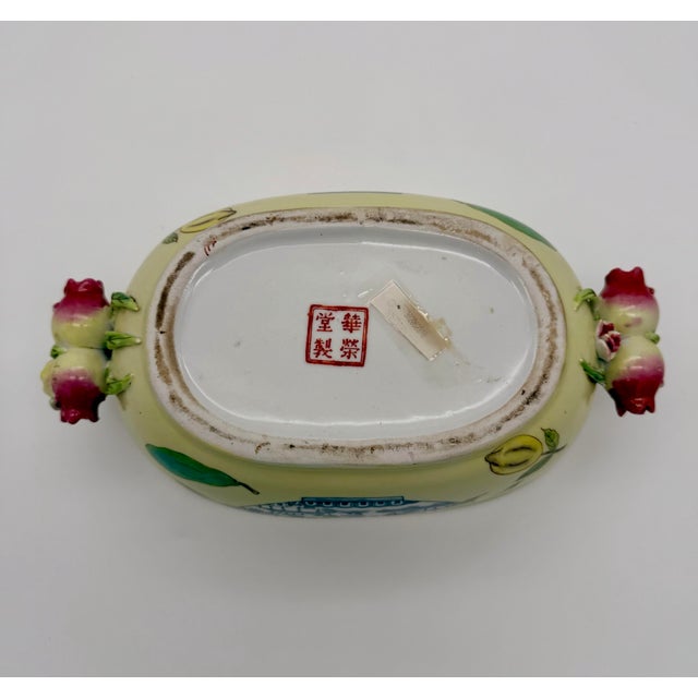 Vintage Chinese Chinoiserie Porcelain Foot Bath Planter With Pomegranate Handles – Hua Rong Tang Mark For Sale - Image 10 of 11