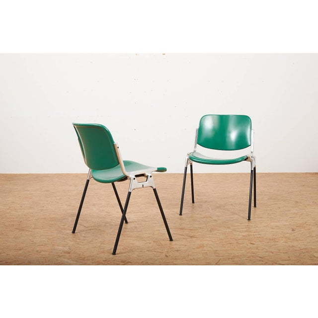 DSC 106 Stacking Chair in Chrome-Plated Tubular Steel by Giancarlo Piretti for Anonima Castelli, 1965 For Sale - Image 6 of 12