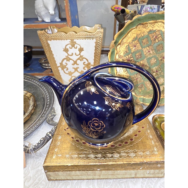 Art Deco Cobalt Blue and Gold Teapot by Hall For Sale In San Antonio - Image 6 of 6