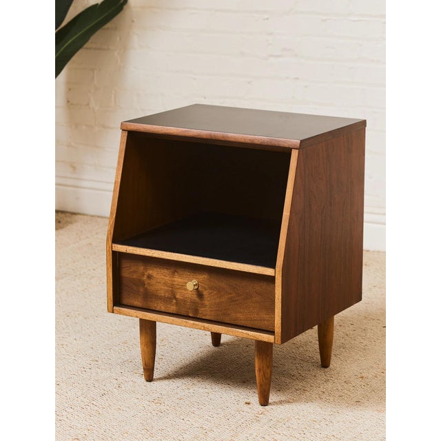 Mid 20th Century Mid 20th Century Restored Pair of Nightstands, Pair For Sale - Image 5 of 10