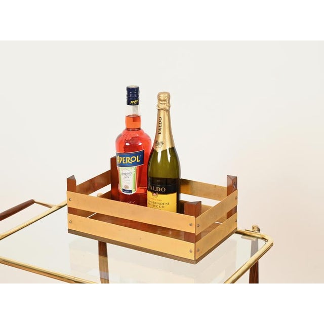 Large Walnut and Brass Bar Crate by T. Barbi, Italy, 1970s For Sale - Image 8 of 15