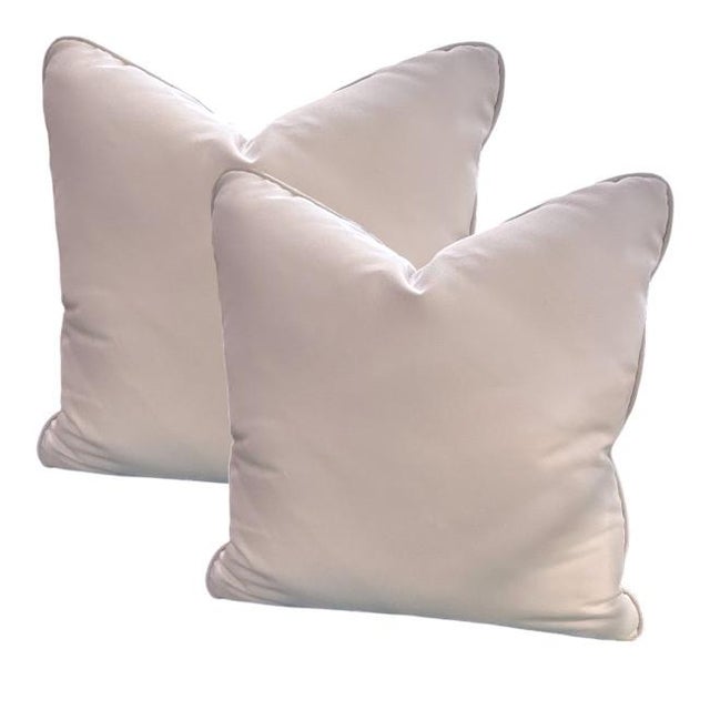 Set of 2 - 22'' Kravet Tole Decorative Pillows For Sale - Image 4 of 6