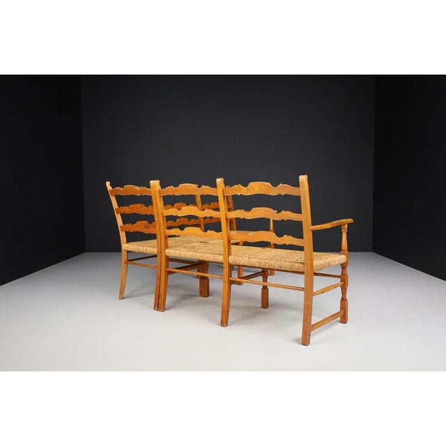 1960s French Provincial Oak and Rush Corner Bench, 1960s For Sale - Image 5 of 10