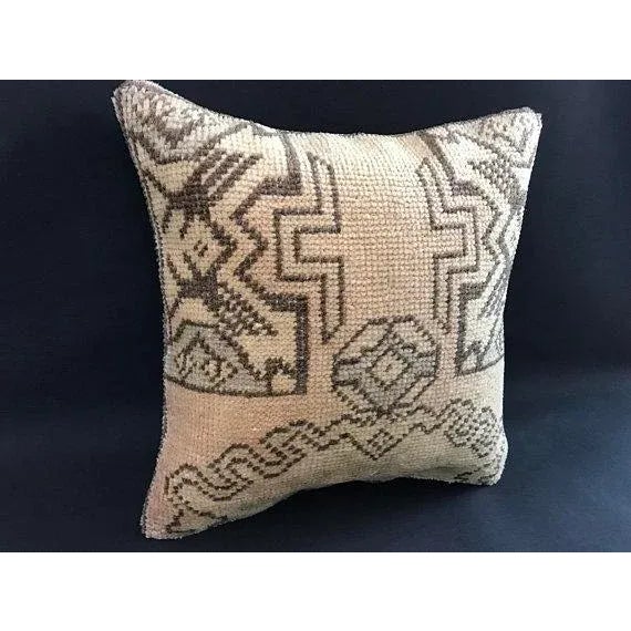 Made from old rugs. Made from organic wool. The rugs we use for our pillows are well washed and ready for your use....