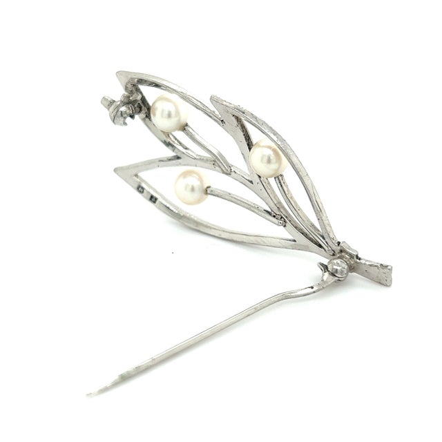 1990s Mikimoto Estate Akoya Pearl Brooch Pin Sterling Silver For Sale - Image 12 of 12