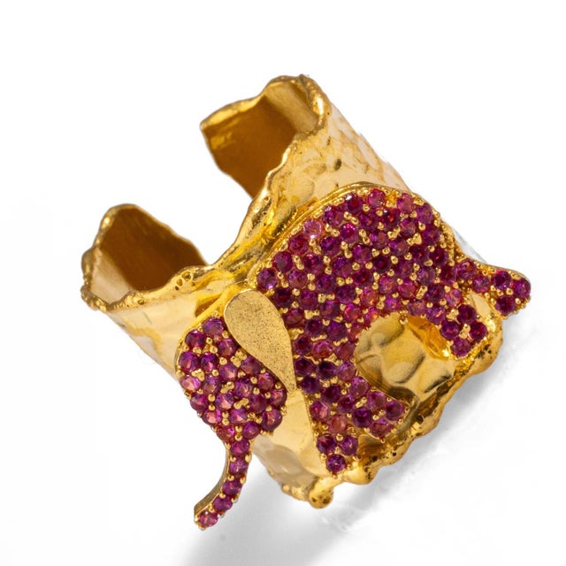 Early 21st Century Guardian Pink Elephant Gold Chunky Adjustable Ring, Size 4 For Sale - Image 5 of 8