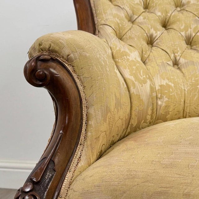 19th Century Antique English Mahogany Chaise Longue with Buttoned Upholstery For Sale - Image 11 of 12