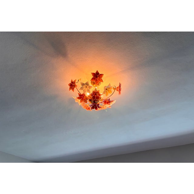 1970s Italian Murano Style Hand-Blown Original Pink and White Daisy Glass Flush Mount Chandelier (42x30 Cm)⁠ For Sale - Image 9 of 17