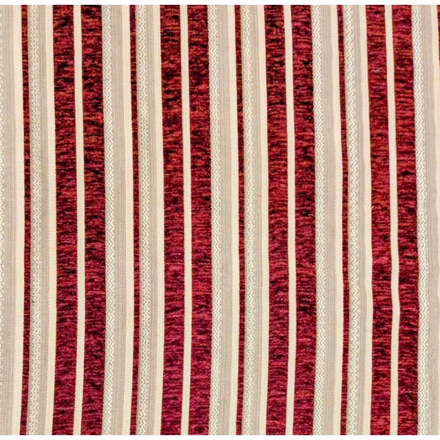 Listing is for one continuous cut of fabric measuring 4 yards. There are 8 yards avaikablew, so uif you purchase both...