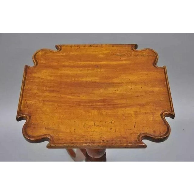 English 18th C. Federal Cherry Candle Stand Tea Table Tripod Pedestal Scallop Carved Top For Sale - Image 3 of 12