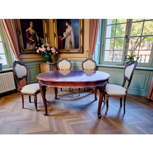 Antique Early 20th Century Louis XVI French Château Dining Room Set in Mahogany Inlaid and Walnut, Set of 5 For Sale - Image 4 of 17
